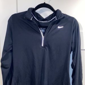 Nike 1/4 Zip Long Sleeve